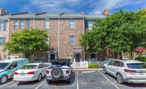 2954 Howard Ave.