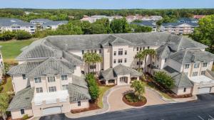 2180 Waterview Ln.
