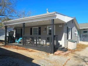 6001 S Kings Hwy.